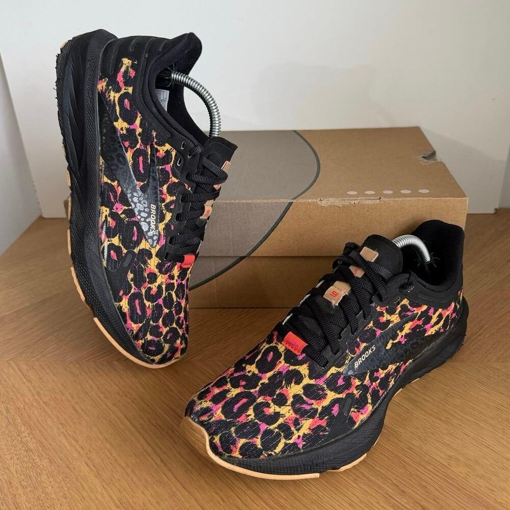 Brooks Launch 9 Run Wild ‘Black/Cheetah’ Women Running Sneakers- SZ 7